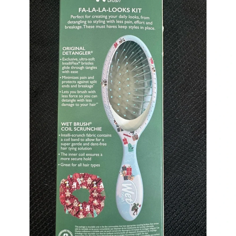 Wet Brush Christmas Cheer Elf Brush & Scrunchie Duo New‎